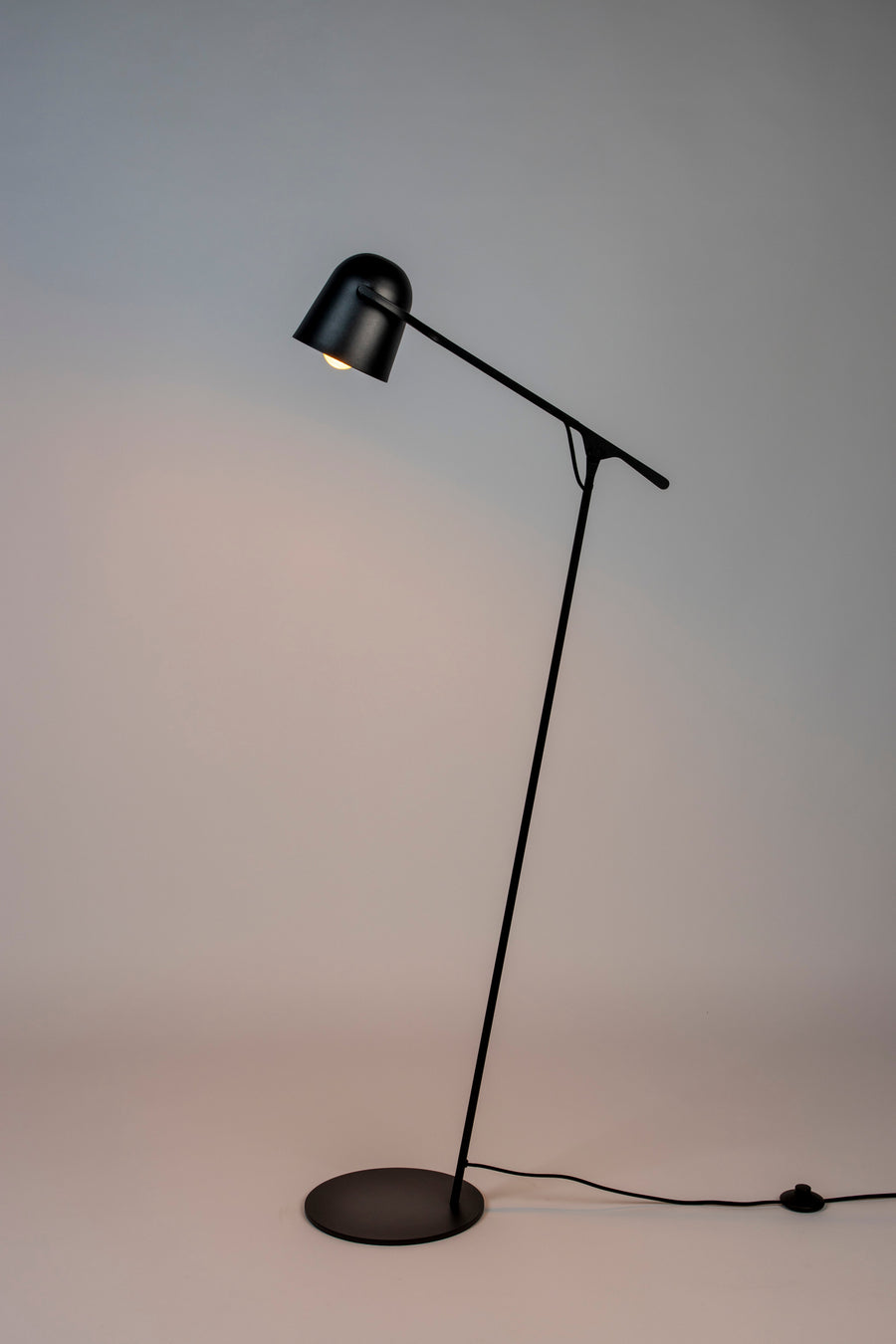 Vloerlamp Lau Alles Zwart