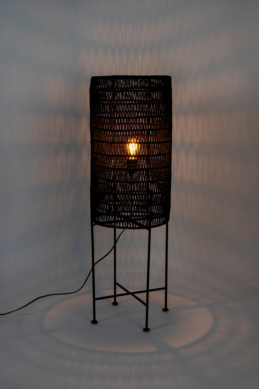 Kari vloerlamp/ staande lamp zwart
