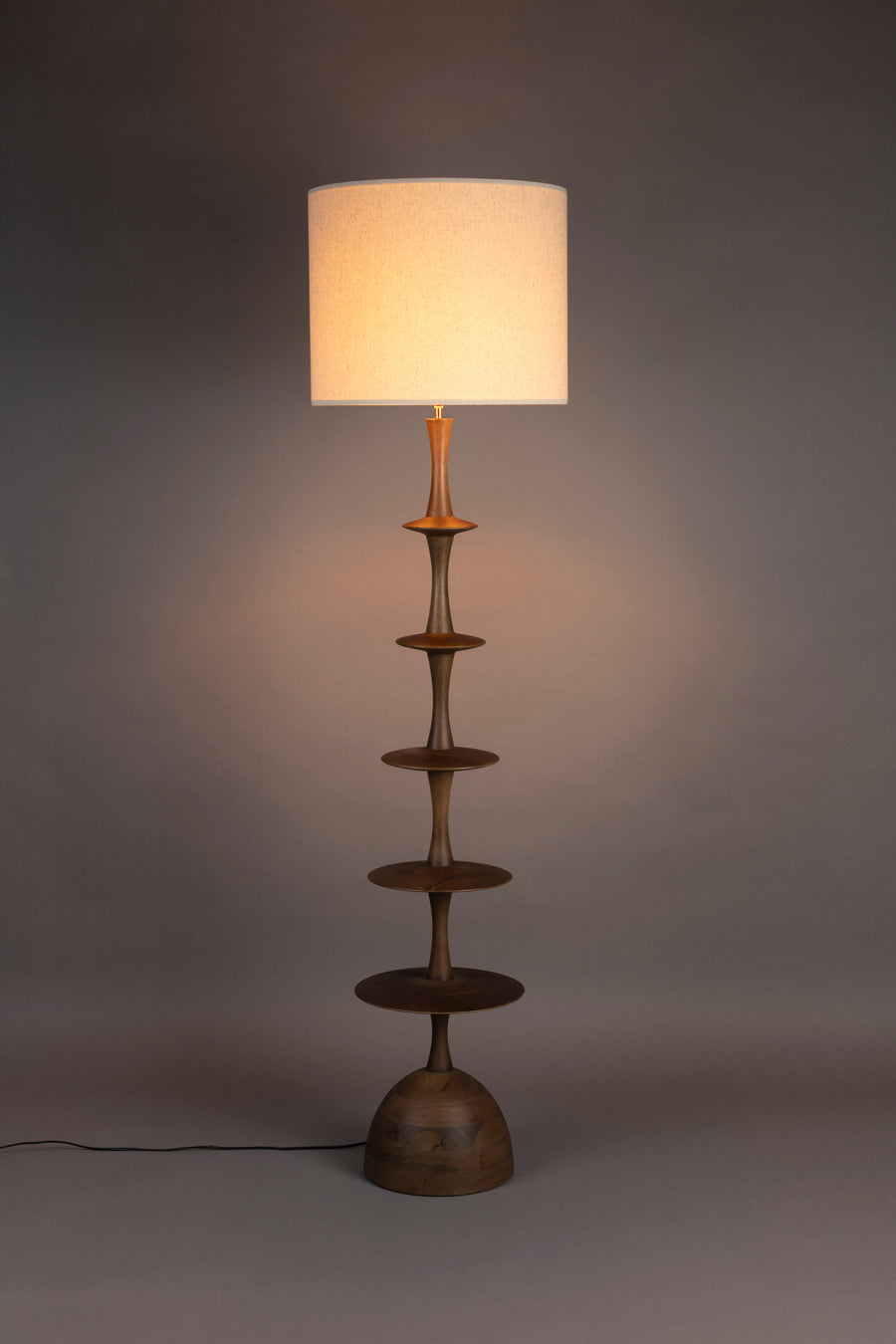 Vloerlamp Cath Notenhout