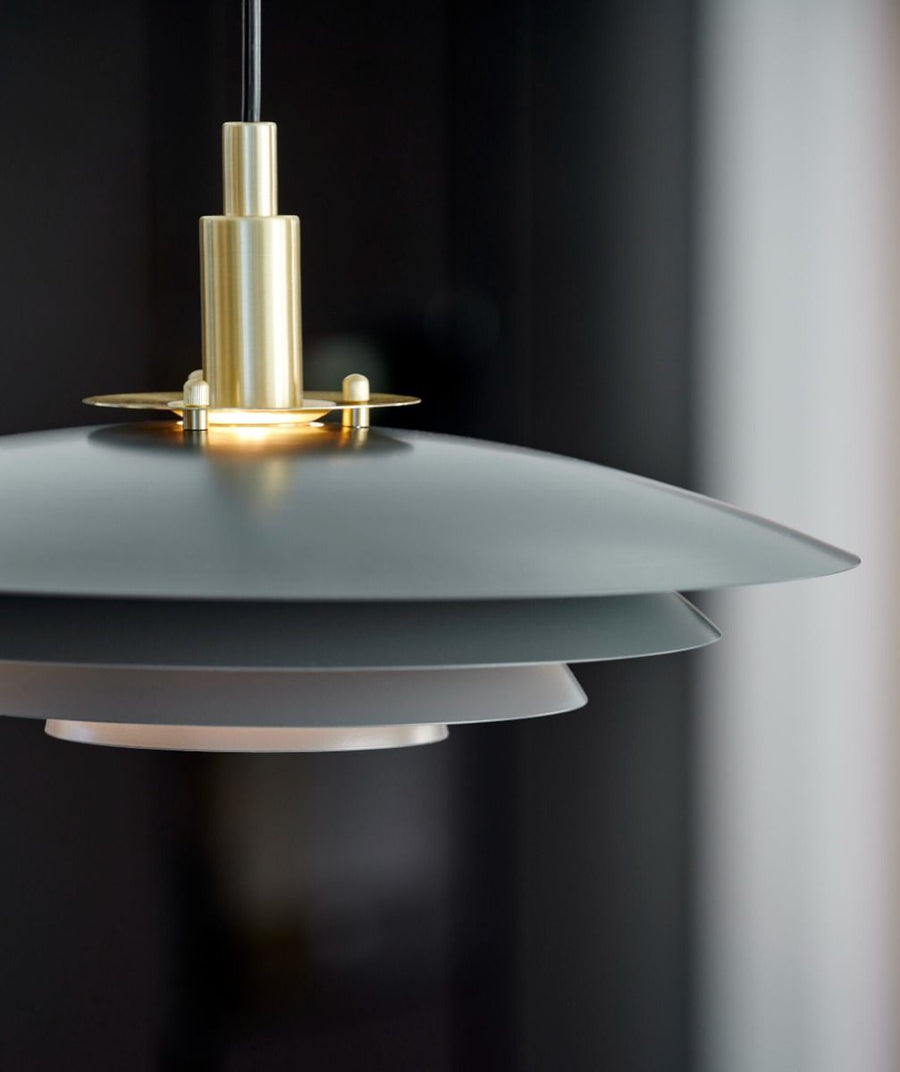 Bretagne 38 | pendant | grey