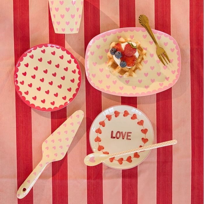 Melamine Cake Server with 3 Asst. Favorite Hearts Prints - Red Kiss, Dark Pink and Dark Mint