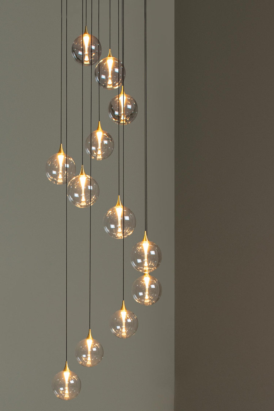Lucide GISELA dimbare LED-hanglamp Ø 61 cm, 12 × 3,5 W, transparant