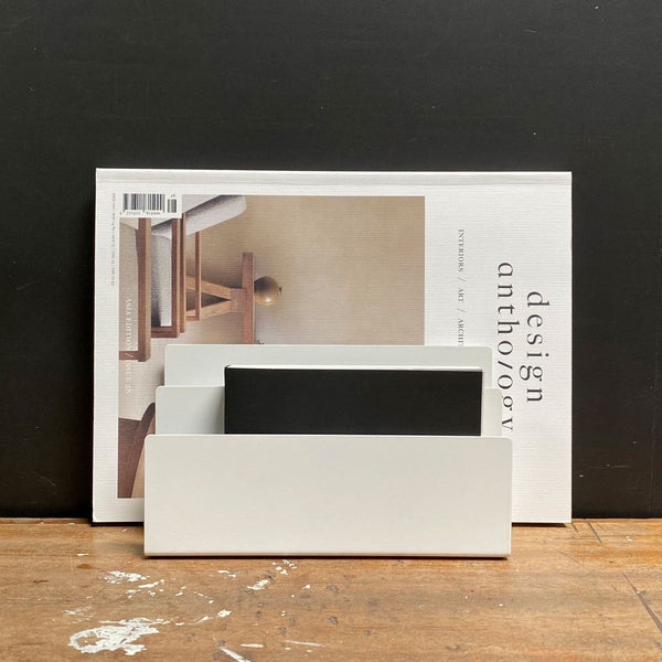 Magnetic magazine holder - white