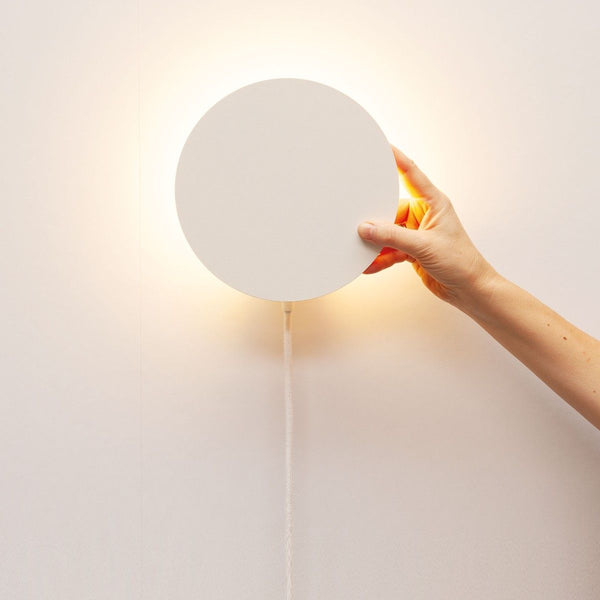 Magnetic lamp - eclipse wit