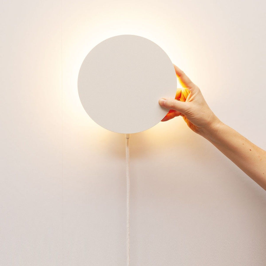 Magnetic lamp - eclipse wit