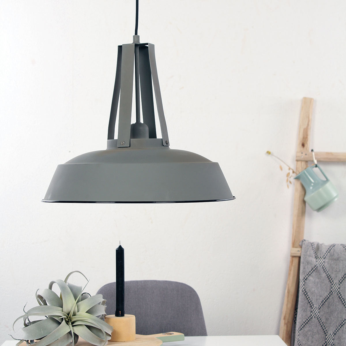 Grijze hanglamp eden 7704gr e27 fitting