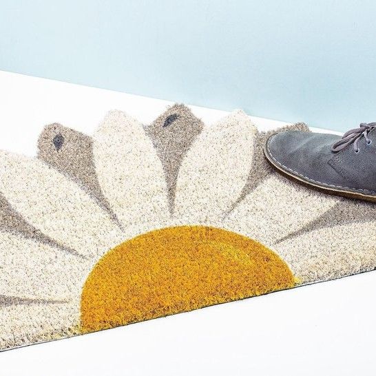 Doormat daisy flower