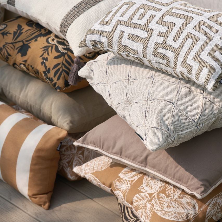 Vienna Taupe 45x45x16 Sierkussen