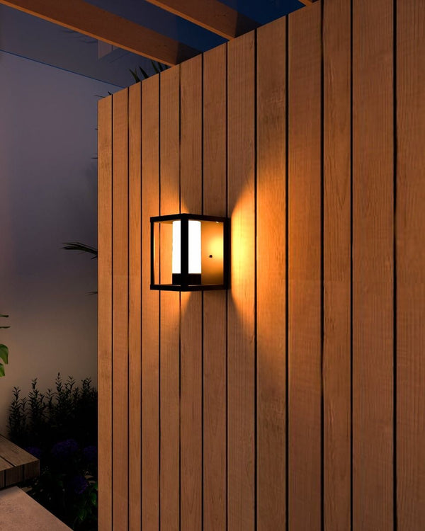Smart Outdoor Classic Lantern