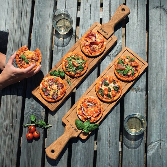 Serving Board Friends M