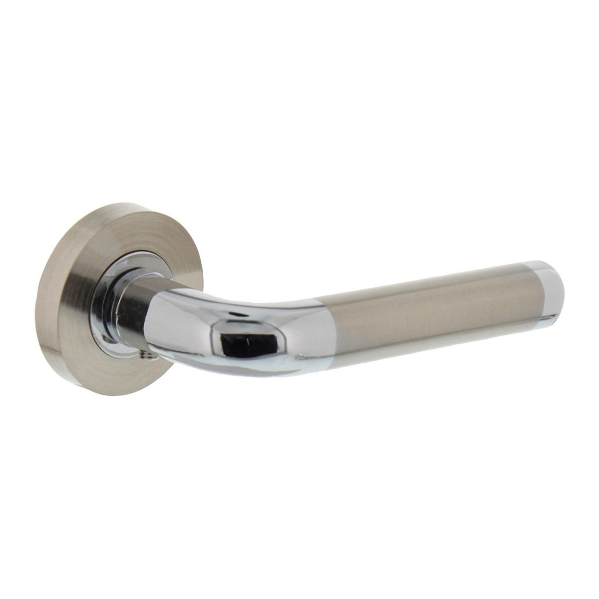 Deurkruk Agatha op rozet verdekt ?52x10mm met nokken chroom/nikkel mat