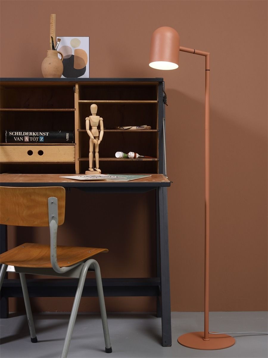 Vloerlamp ijzer kap rond h.17xdia.12cm,