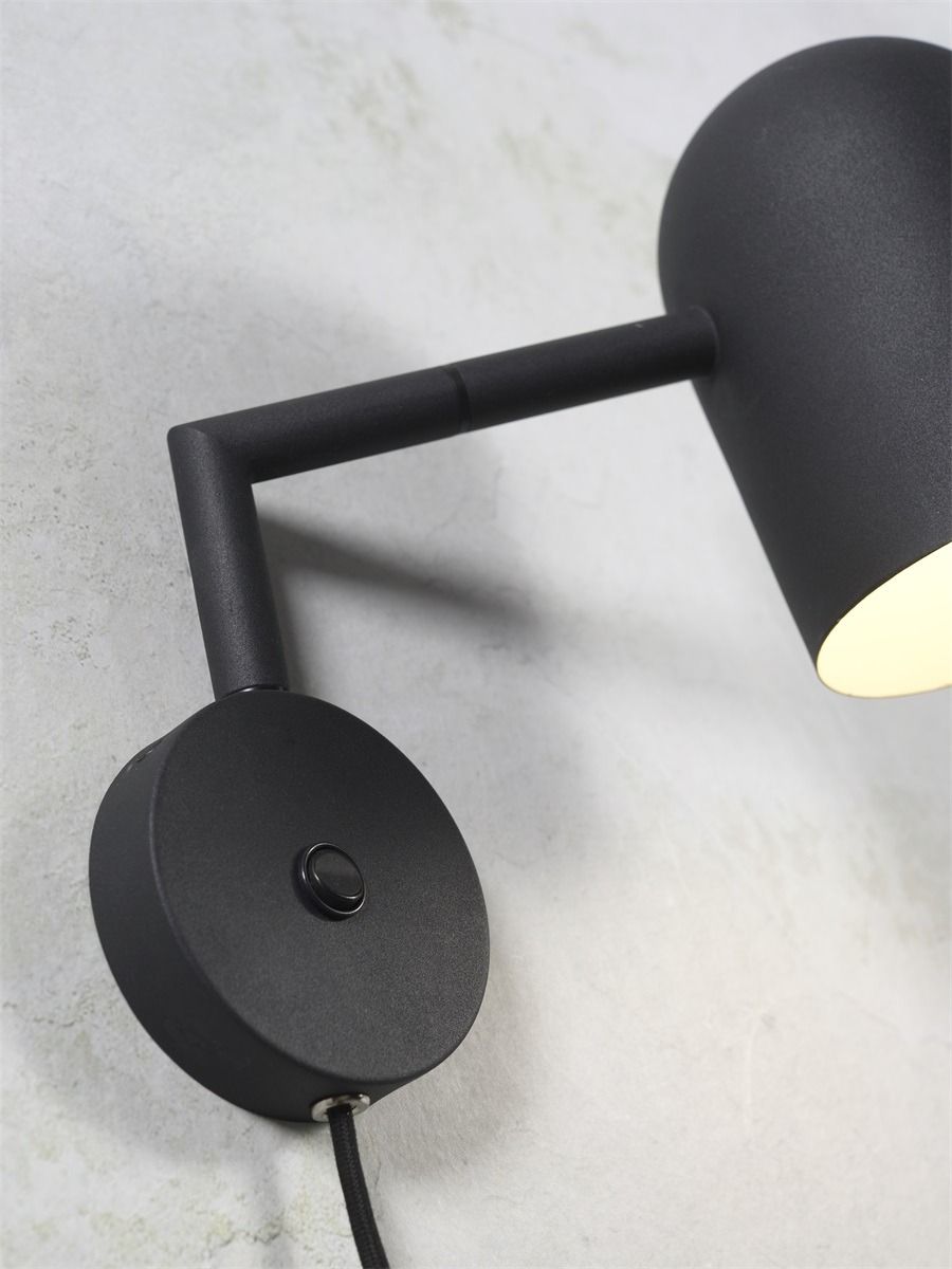 Wandlamp ijzer kap rond h.17x12cm,