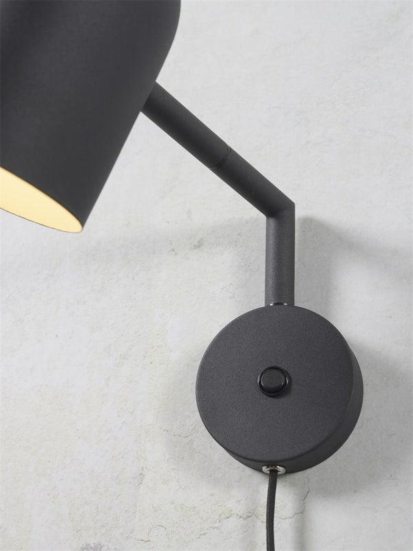 Wandlamp ijzer kap rond h.17x12cm,