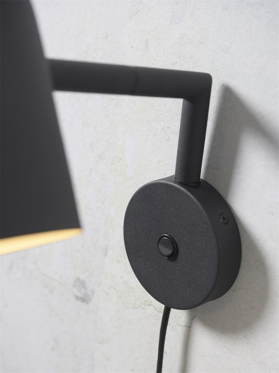 Wandlamp ijzer kap rond h.17x12cm,
