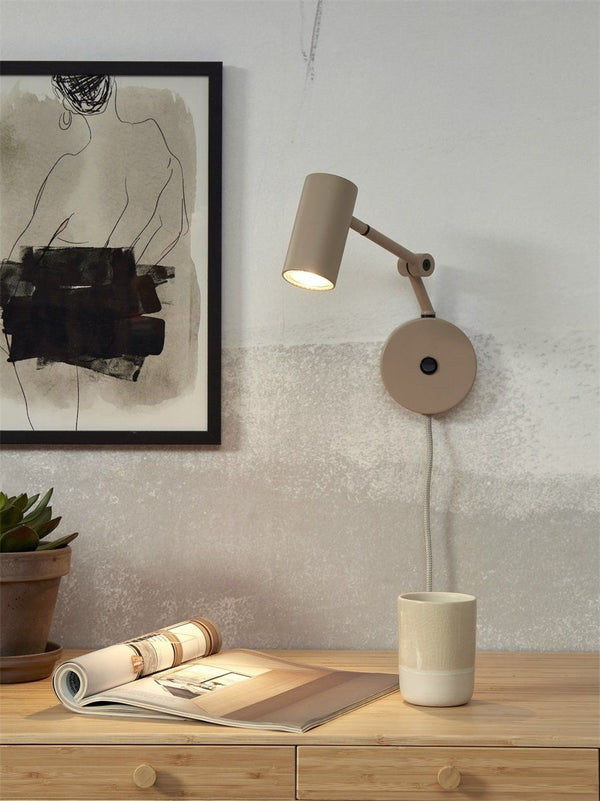 Wall lamp iron Montreux, sand