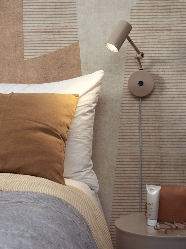 Wall lamp iron Montreux, sand