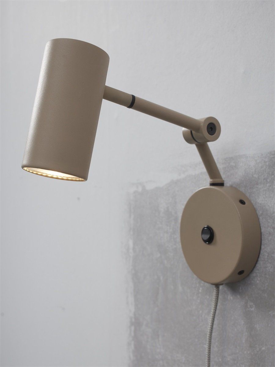 Wall lamp iron Montreux, sand