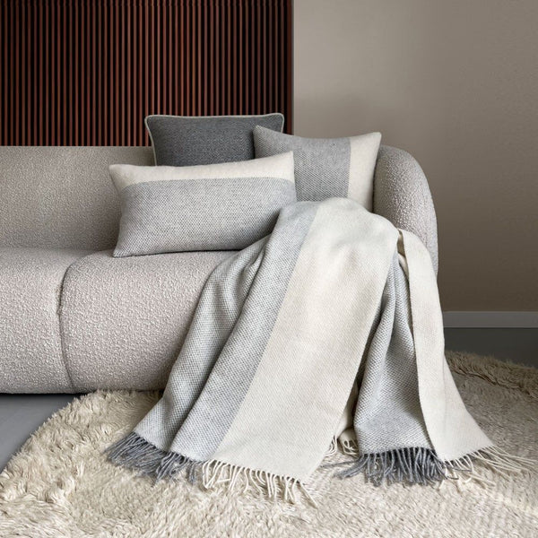 Easy nature wool cushion grey square