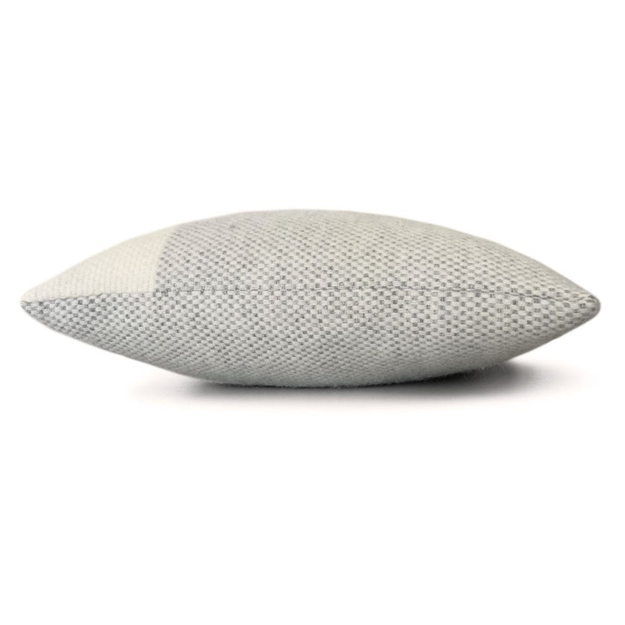 Easy nature wool cushion grey square