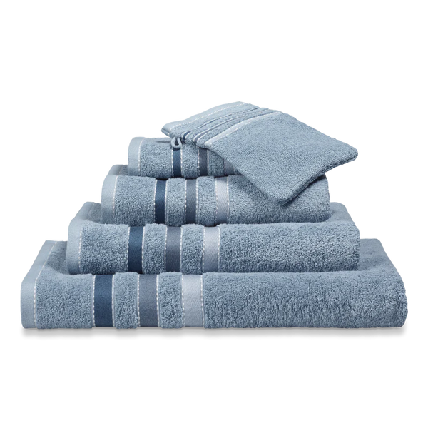 Prestige lines Dusty blue 114 bathtowel 90x180