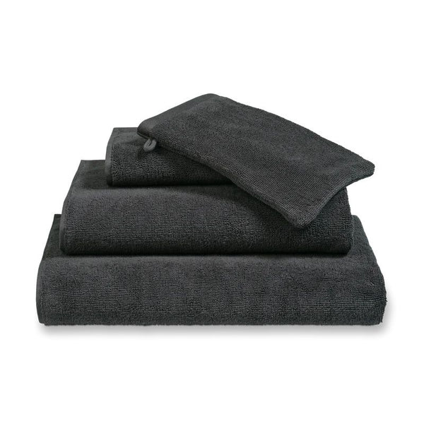 Verona plain Off black 198 showertowel 70x140