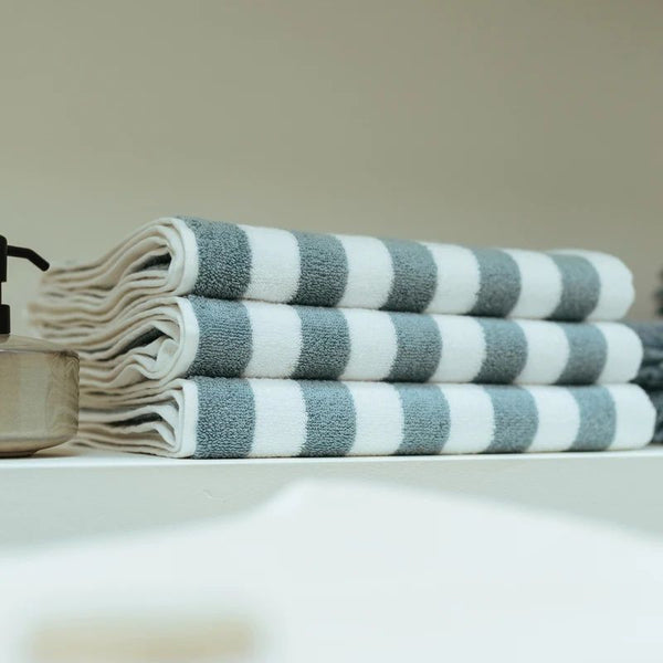 Verona stripes Pearl blue 190 towel 60x110