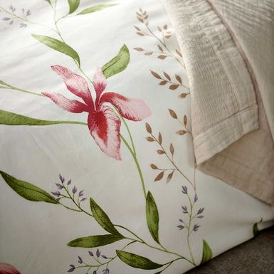 Serene flower Offwhite 320 1-persoons (140x200/220 + 1 sloop)