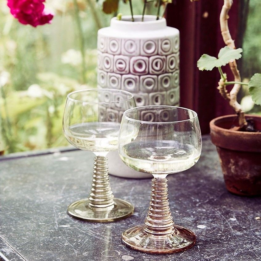 Swirl wine glass high, green