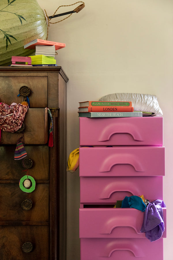 Commode met 8 lades roze