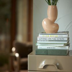 Ceramic vase organic cream M
