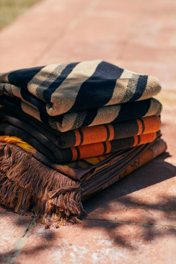 Bath towel 1984 (70x140cm)