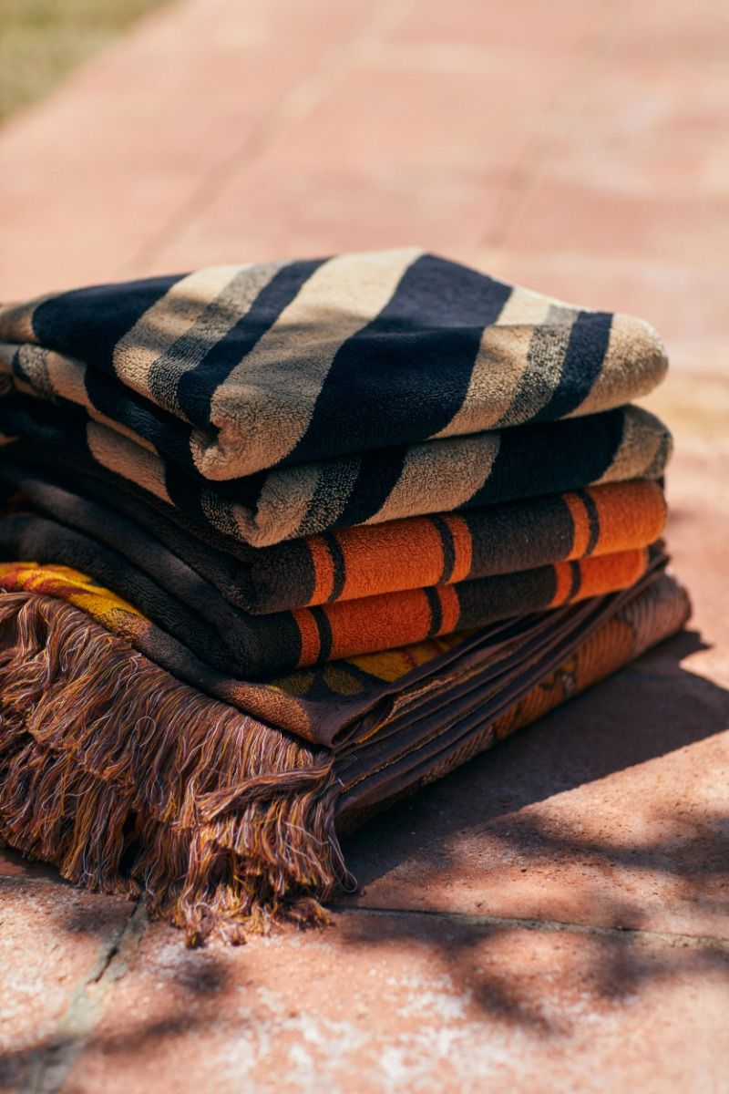 Bath towel 1984 (70x140cm)