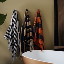 Bath towel 1991 (70x140cm)