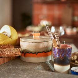 70s ceramics: cookie jar, burst