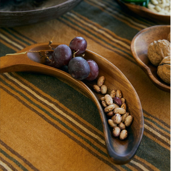 Acacia banana bowl