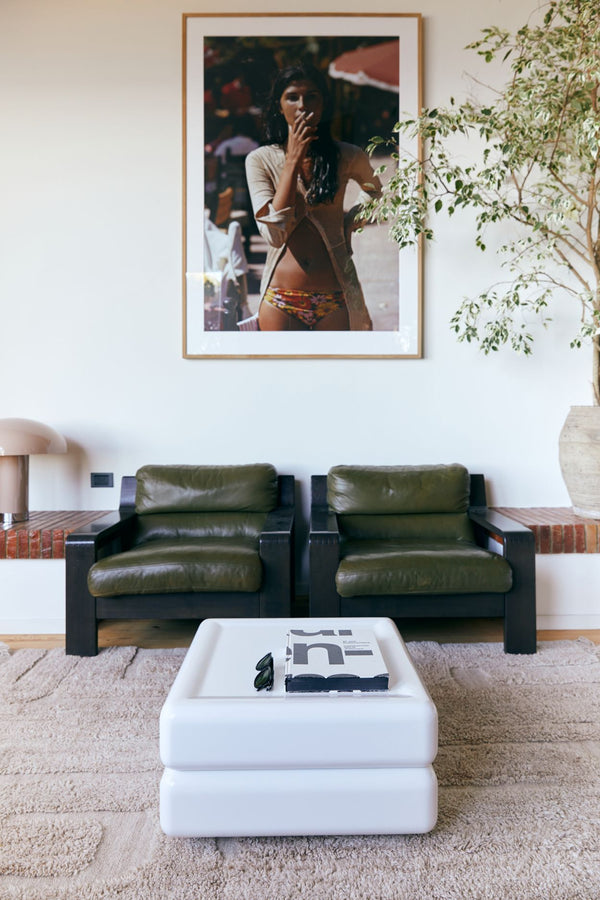 Space coffee table white