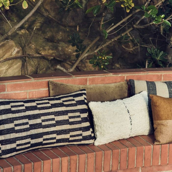 Velvet cushion army green (60x40cm)