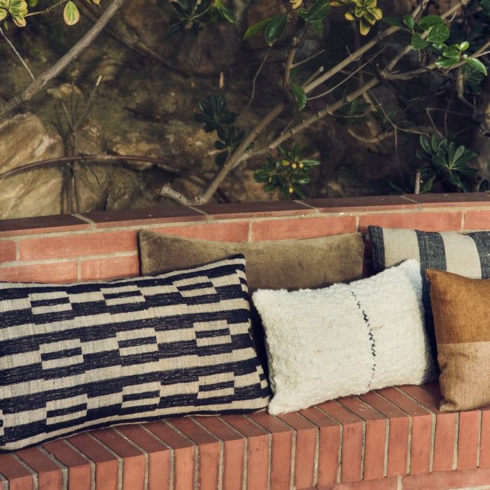 Velvet cushion army green (60x40cm)
