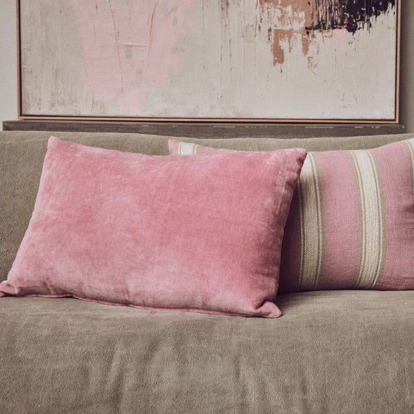 Velvet cushion rose (60x40cm)