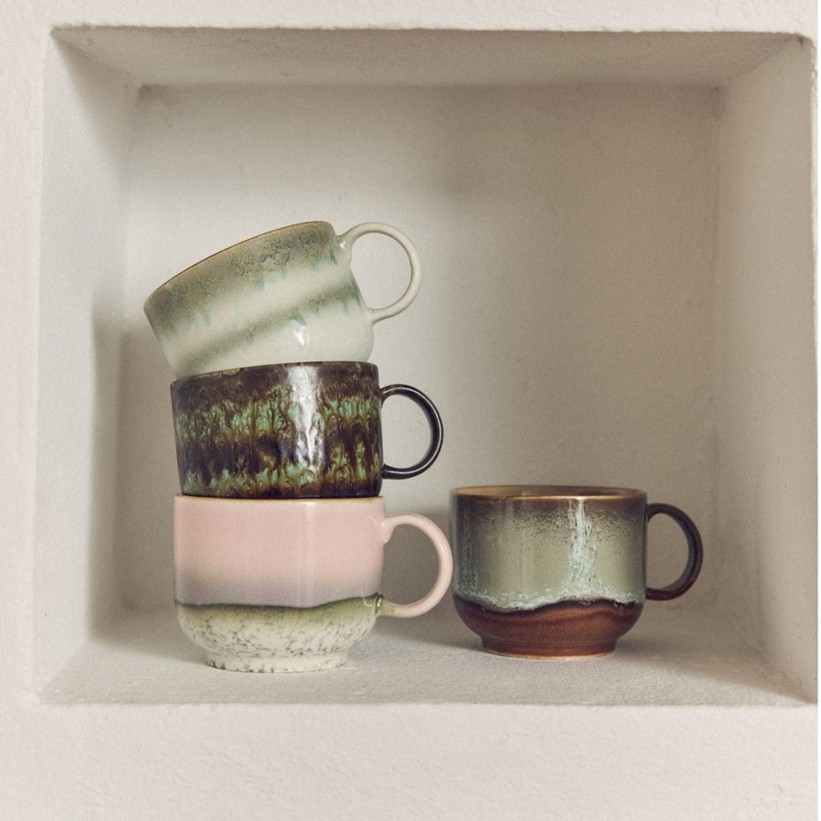 70s ceramics: tea cup, muse