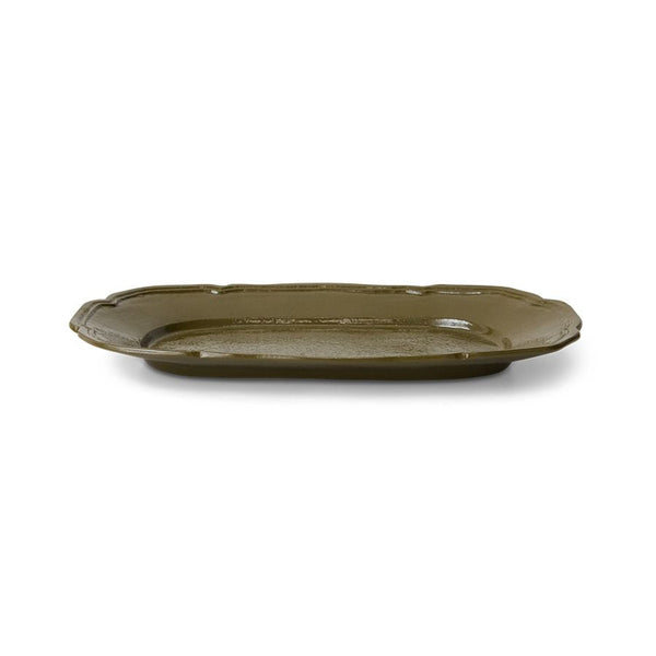 New classics: serving tray, olive