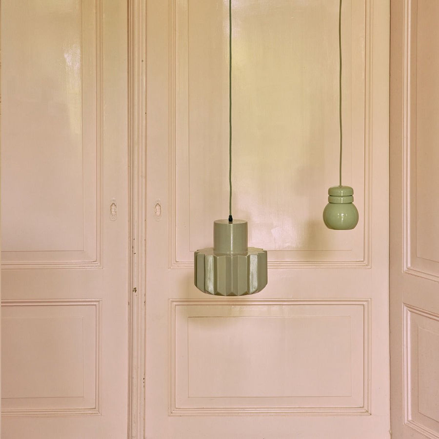 Bulb pendant lamp, pistachio