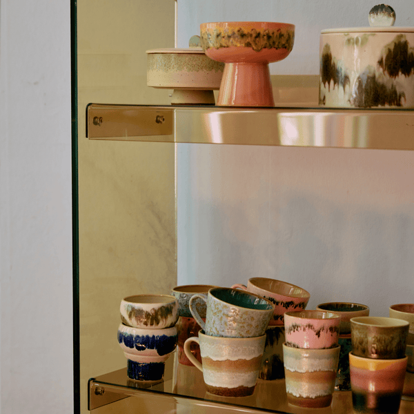 70s ceramics: coffee mug, skyline