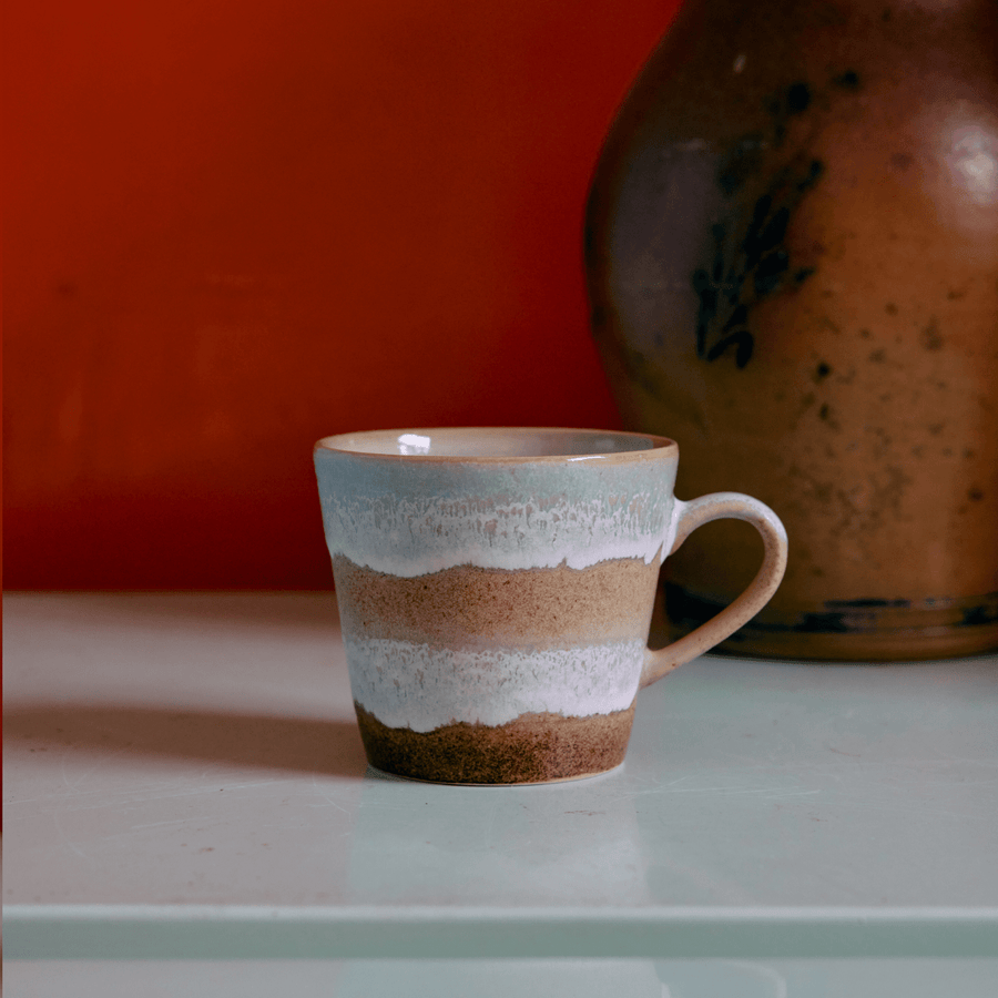 70s ceramics: cappuccino mug, skyline