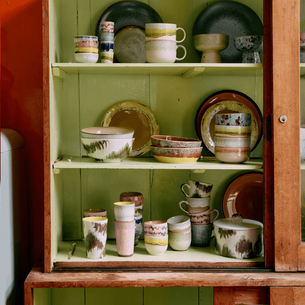 70s ceramics: latte mug, petal