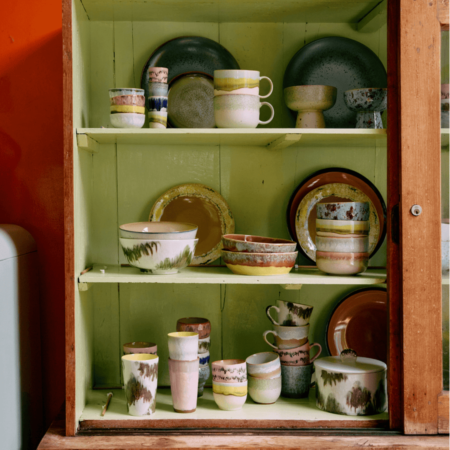 70s ceramics: café cup, glint