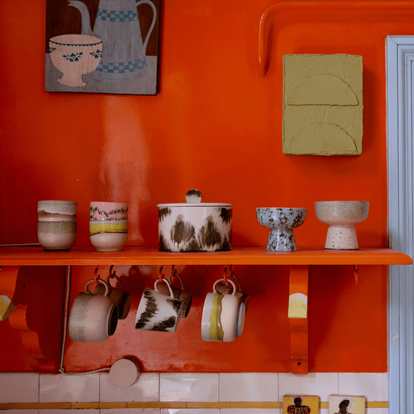 70s ceramics: café cup, glint
