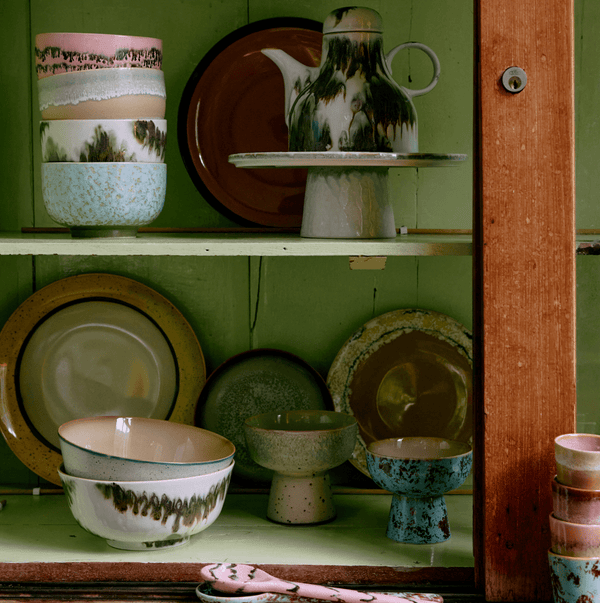 70s ceramics: noodle bowl, tide