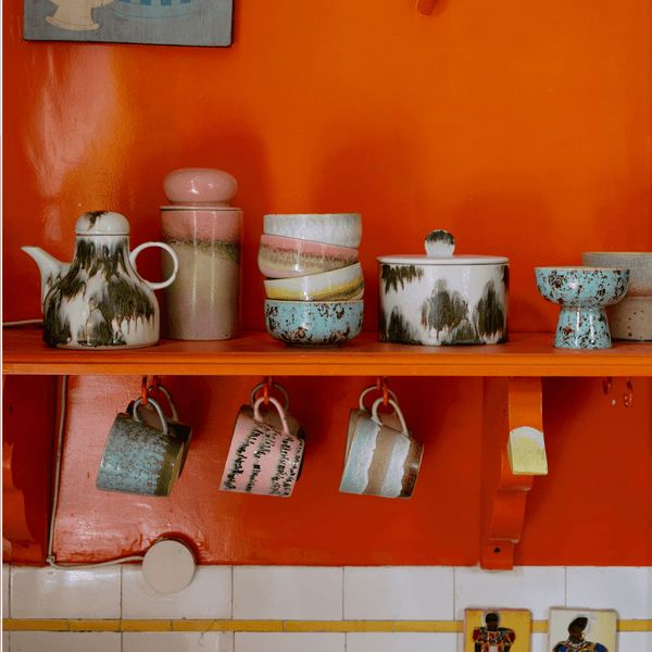 70s ceramics: coffee pot, tide